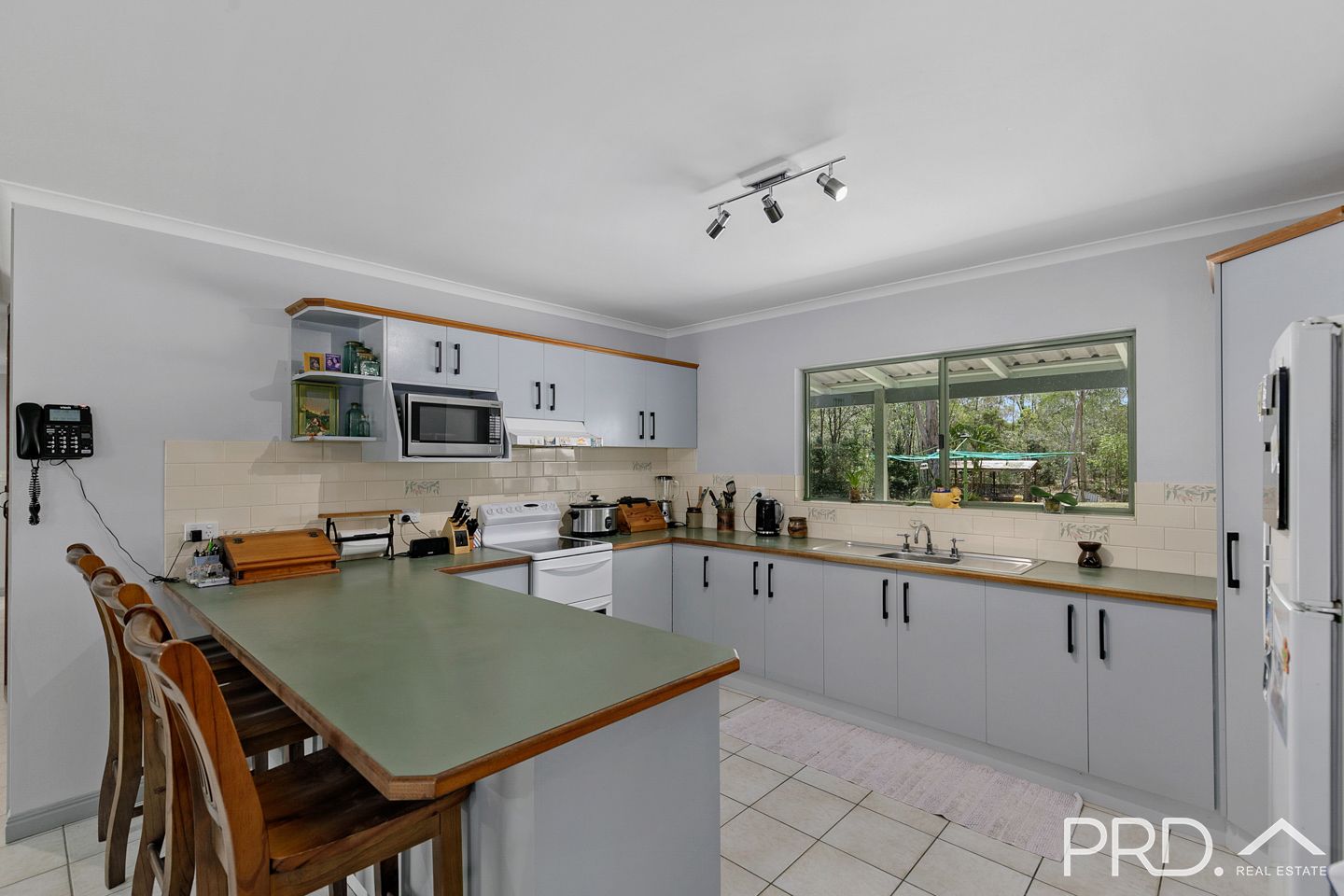 739 Teddington Road, Teddington QLD 4650, Image 1