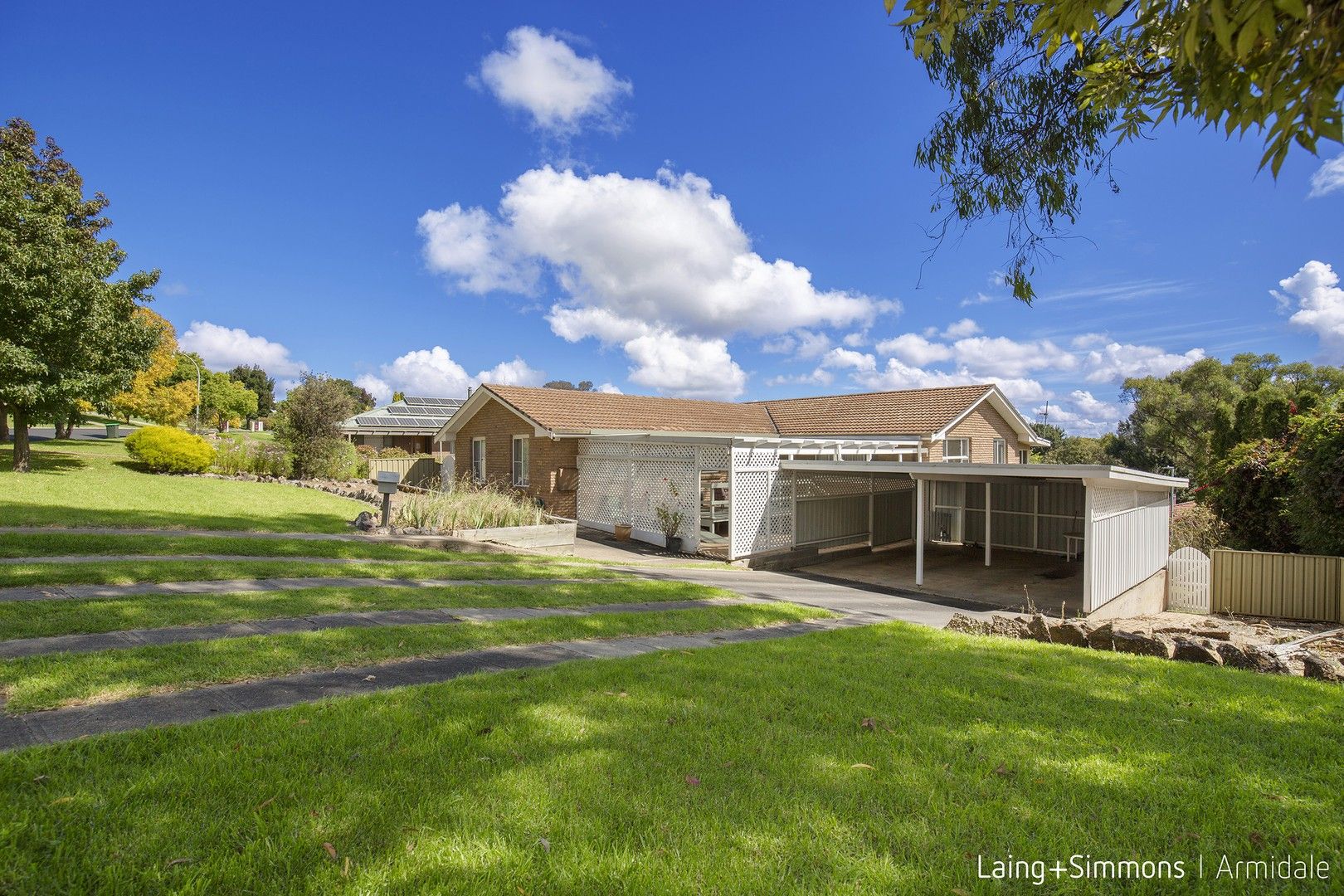 4 bedrooms House in 20 Ash Tree Drive ARMIDALE NSW, 2350