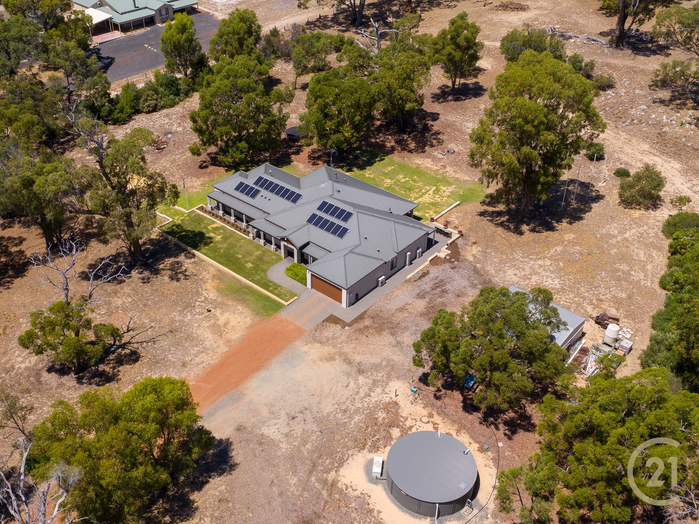 100 Tuart Grove Avenue, Lake Clifton WA 6215, Image 2