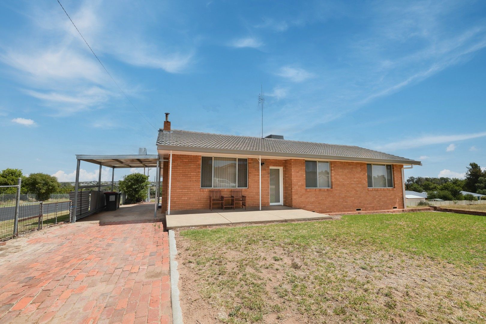 3 bedrooms House in 101 Mitchell Street PARKES NSW, 2870