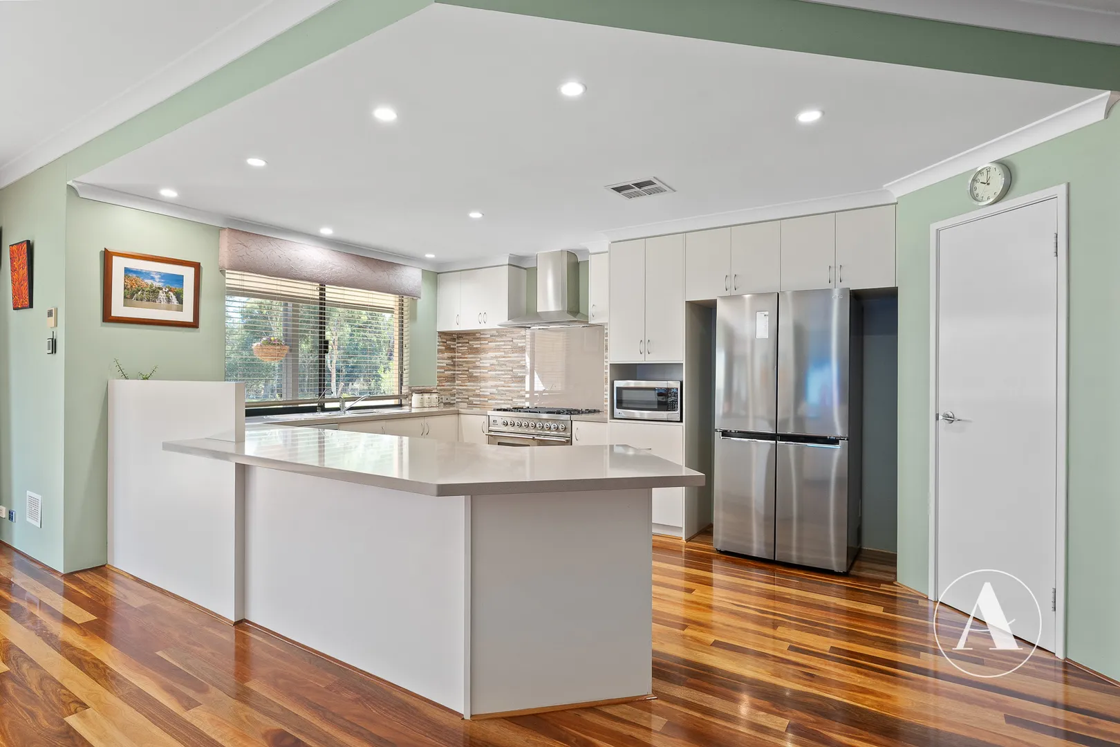 STUNNING 5 ACRE FAMILY DREAM!! - More