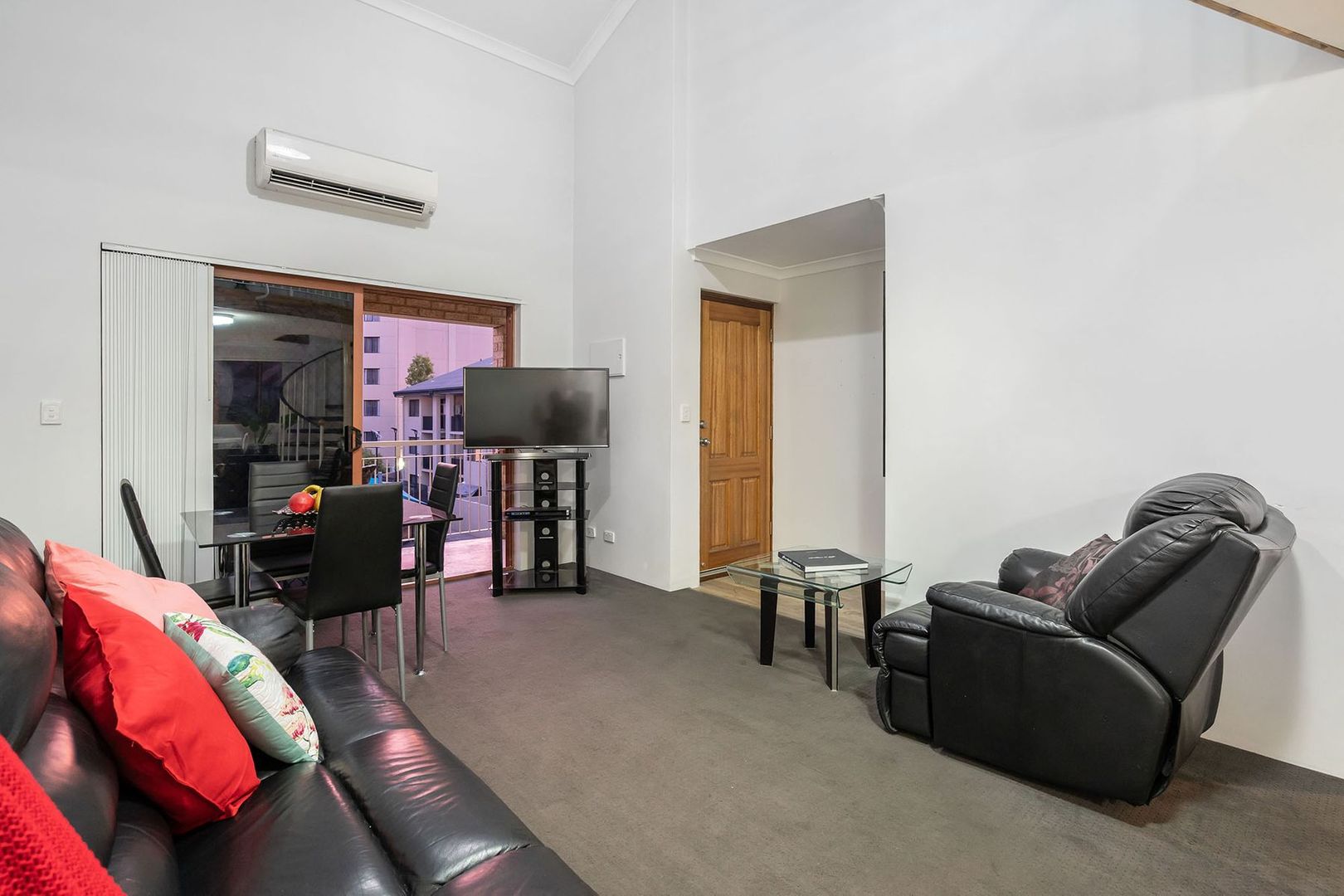 23/18 Forrest Avenue, East Perth WA 6004, Image 2