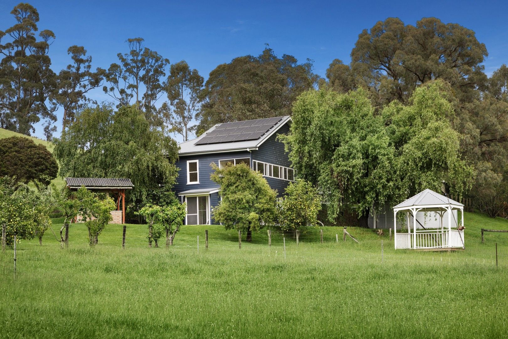 4 bedrooms Rural in 547 Coalville Road HERNES OAK VIC, 3825
