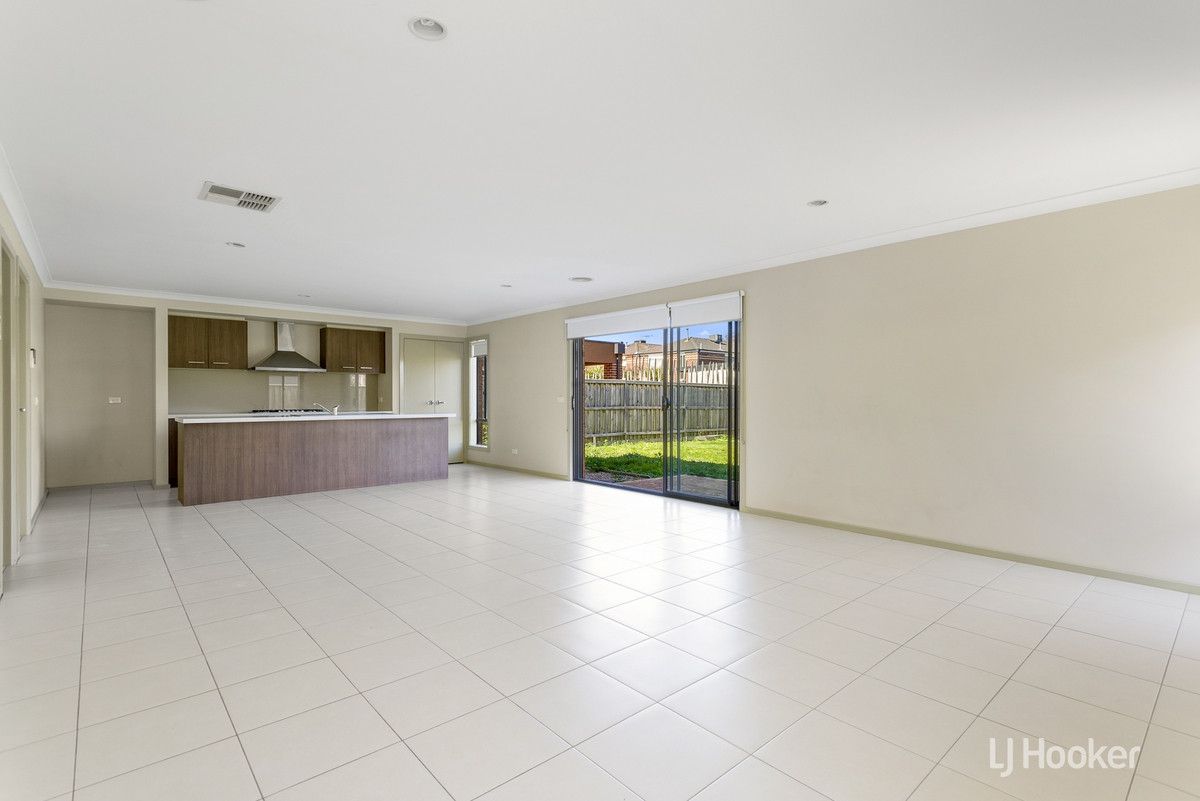 7 Kosa Avenue, Sunshine West VIC 3020, Image 2