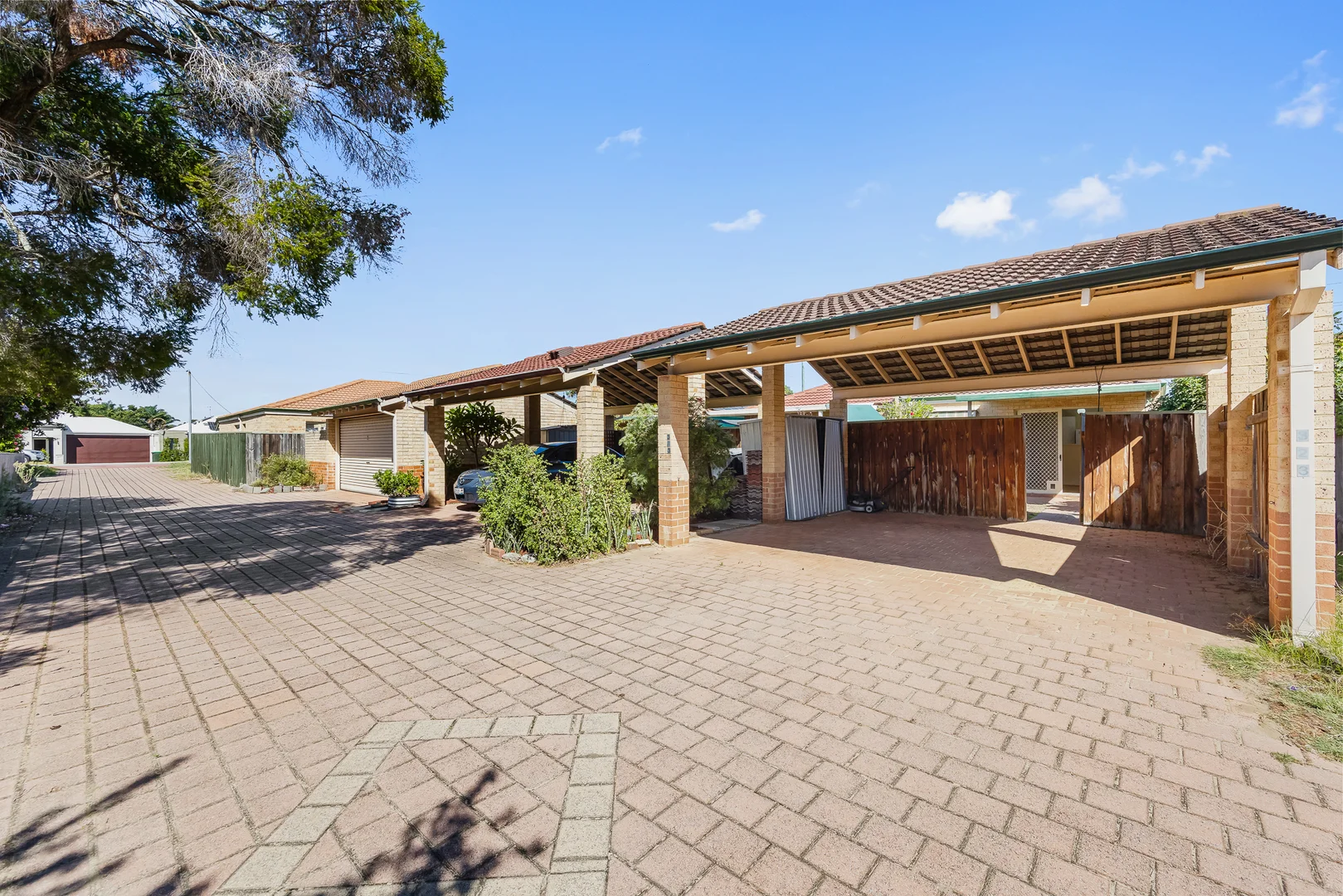 Additional image 22 of 323 Belmont Avenue, Cloverdale WA 6105