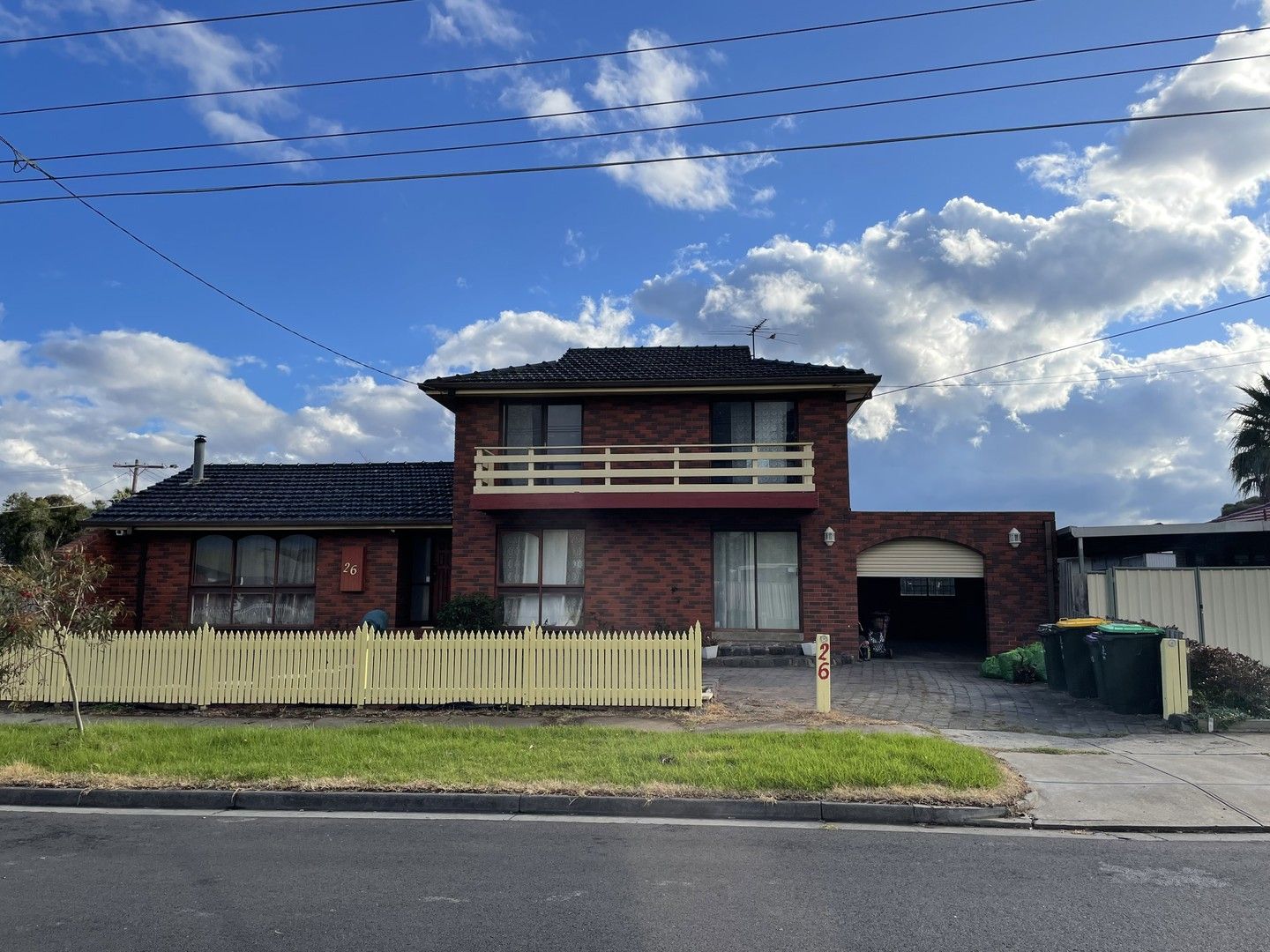 5 bedrooms House in 26 Laird Drive ALTONA MEADOWS VIC, 3028