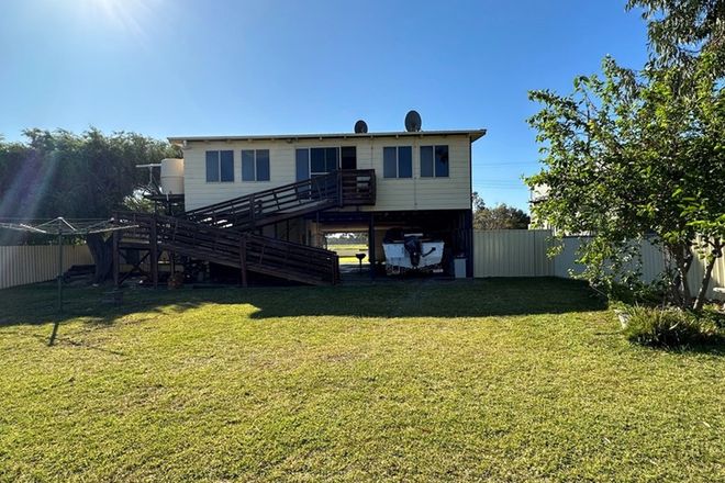 Picture of 39 Nairn Street, LEEMAN WA 6514