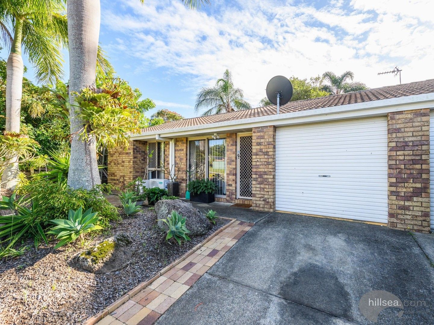 2/12 Cassandra Crescent, Labrador QLD 4215, Image 0