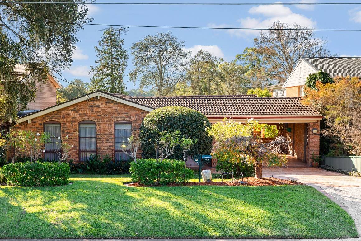 Picture of 28 Sunnymeade Close, ASQUITH NSW 2077