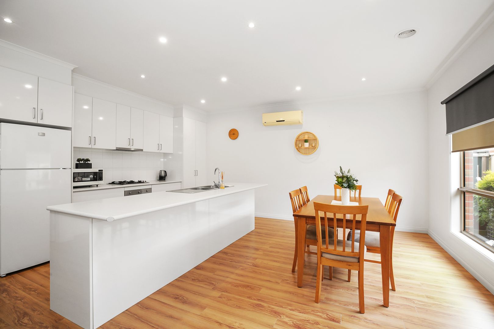 2/28 Dowling Street, Colac VIC 3250 Domain