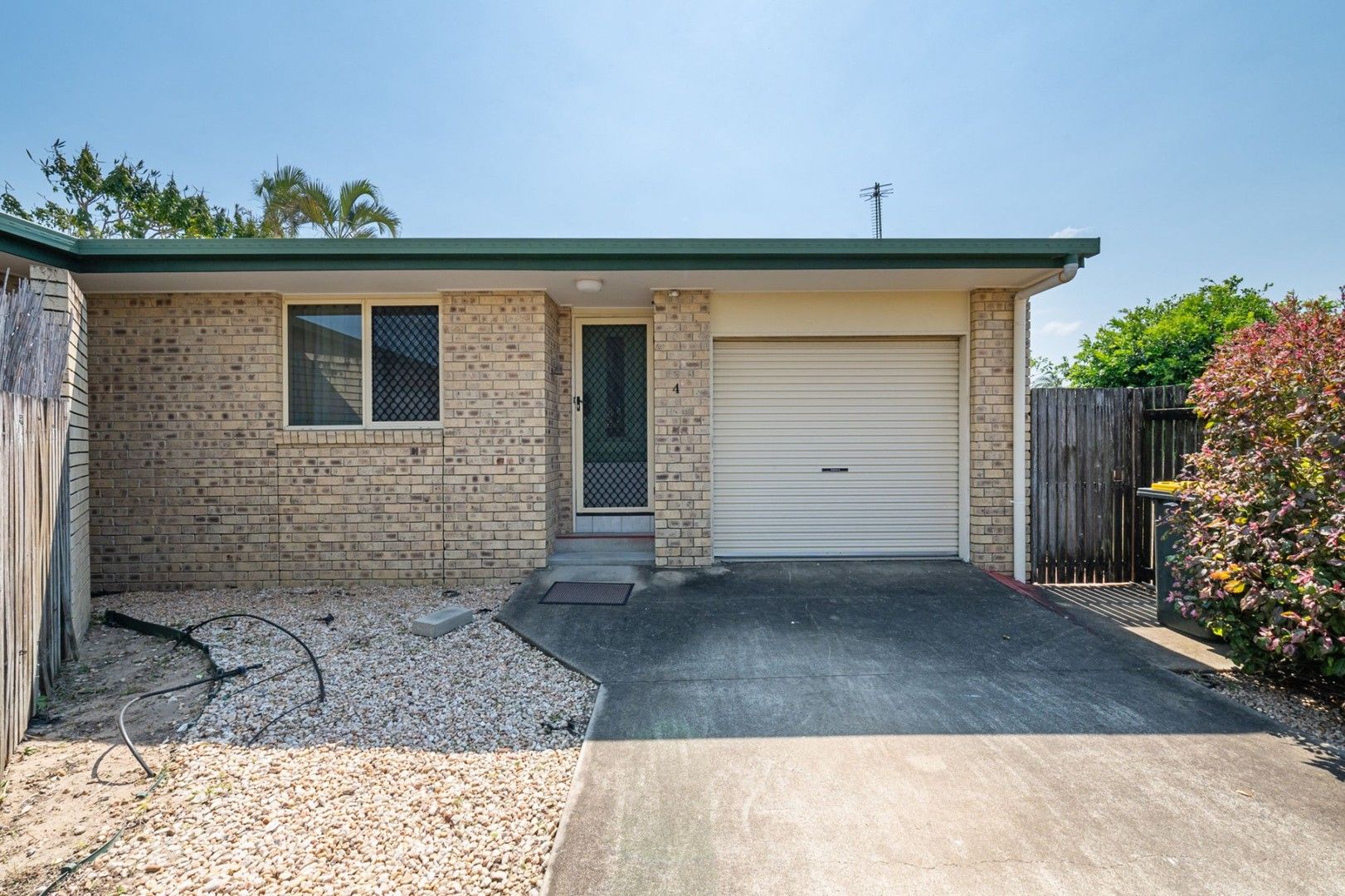 4/14 Symons Street, South Mackay QLD 4740, Image 0