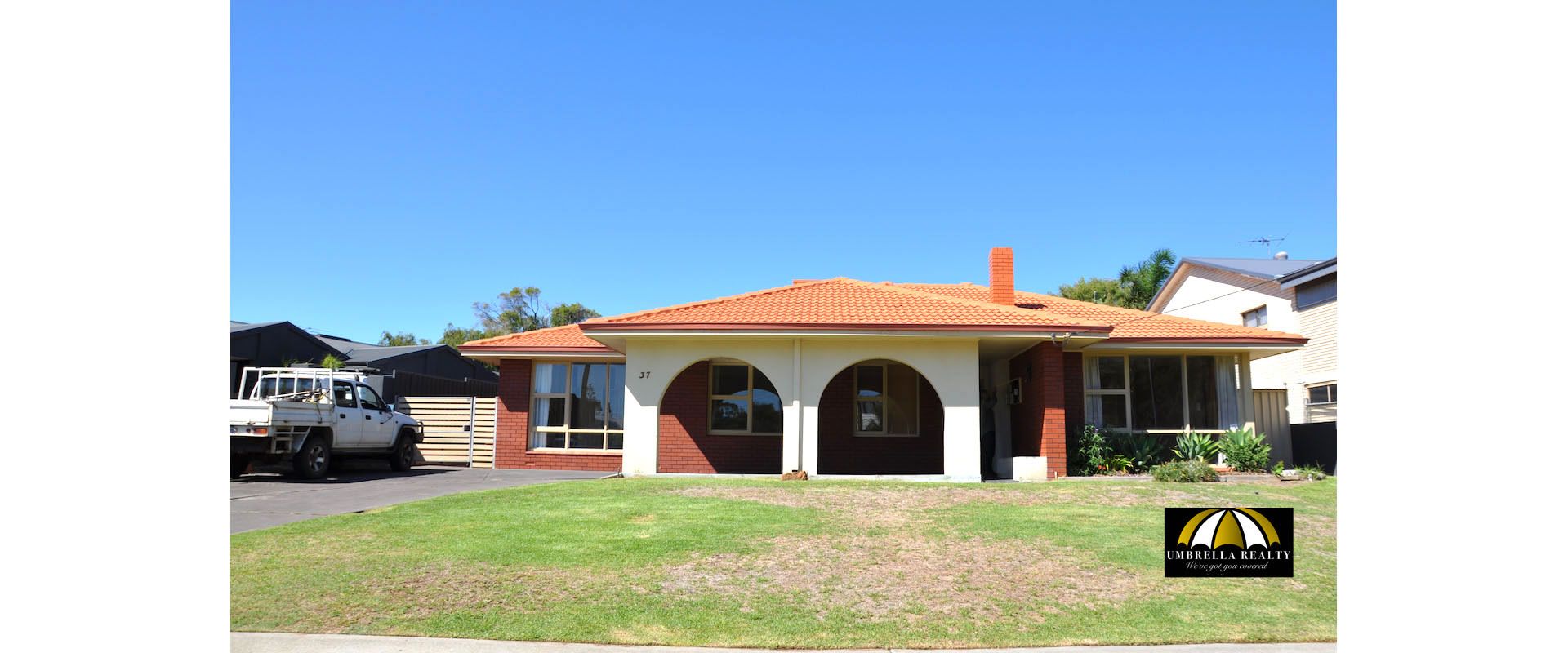 4 bedrooms House in 37 Mangles Street SOUTH BUNBURY WA, 6230