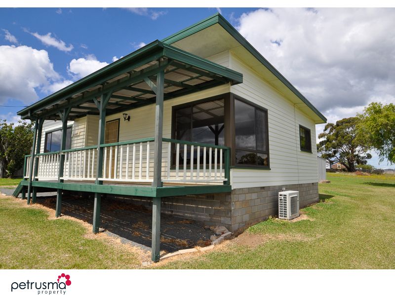 8 Roberts Street, TRIABUNNA TAS 7190, Image 2