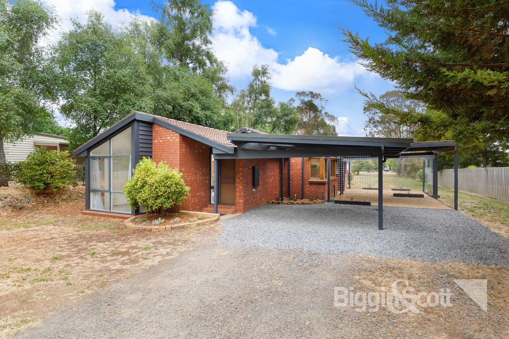 29 Barkly Street, Glenlyon VIC 3461