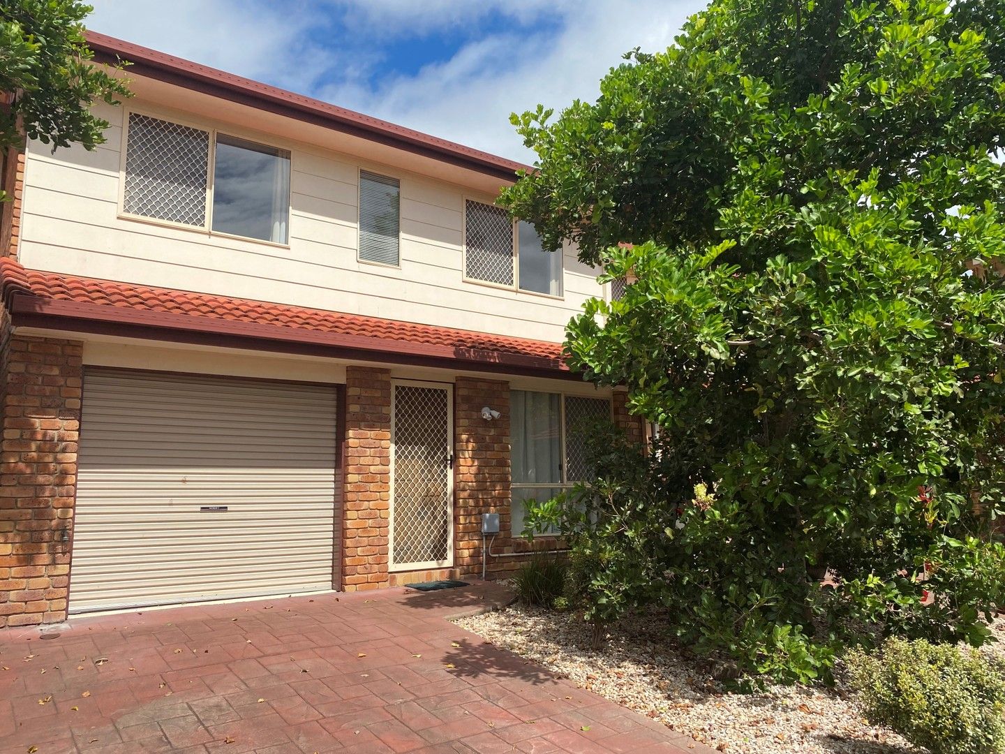 2 bedrooms Townhouse in 5/13 Bridge Street REDBANK QLD, 4301