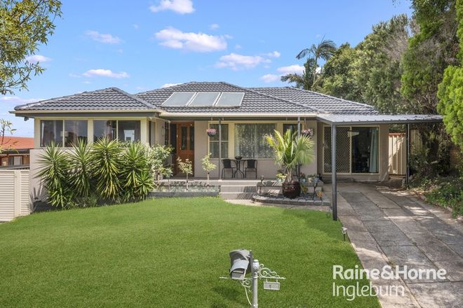 Picture of 1 Stornoway Avenue, ST ANDREWS NSW 2566