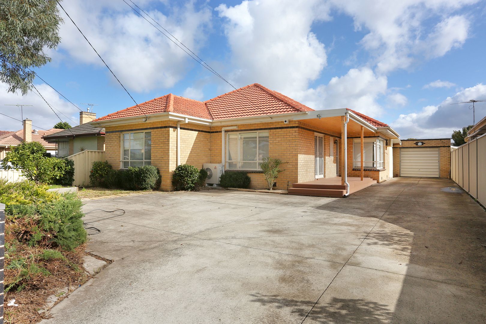 4 bedrooms House in 57 Beatty  Avenue GLENROY VIC, 3046
