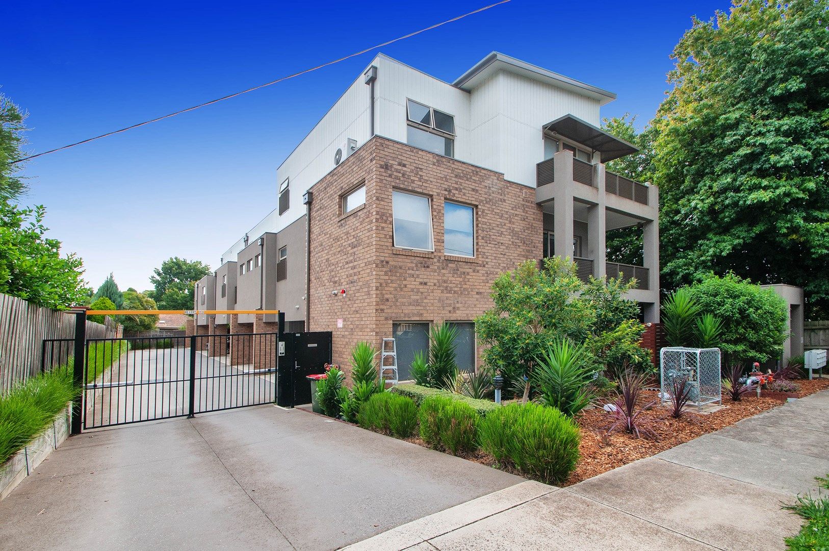 2 bedrooms Apartment / Unit / Flat in 5/5 View Road BAYSWATER VIC, 3153