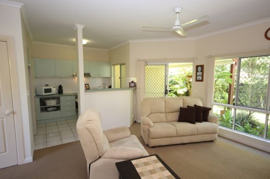 54/101-109 Callum Street, Mooroobool QLD 4870, Image 2