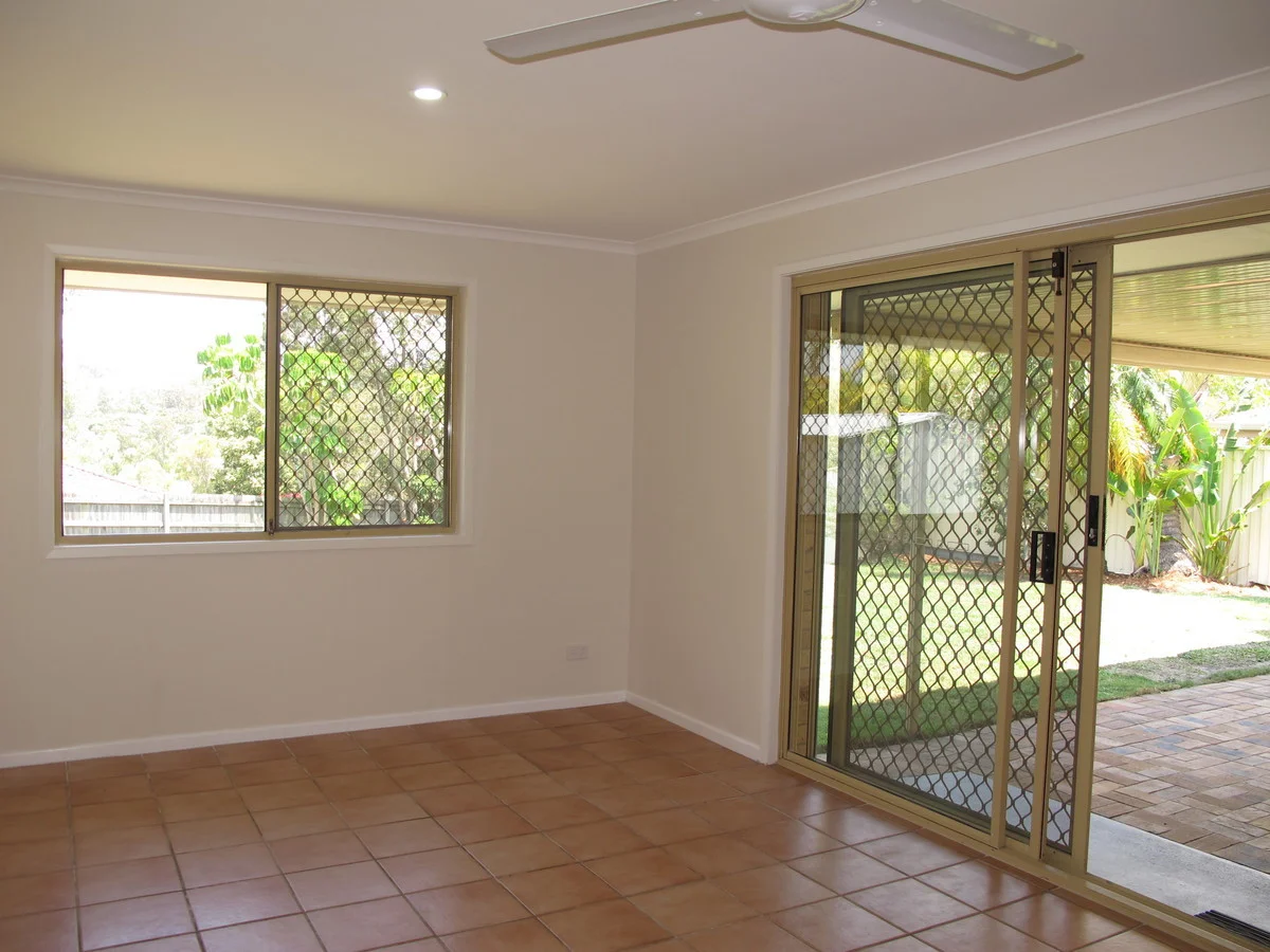 Additional image 14 of 5 Issell Place, Highland Park QLD 4211