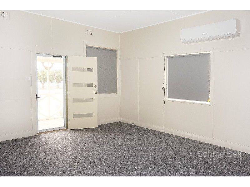 30 Campbell St, Trangie NSW 2823, Image 2