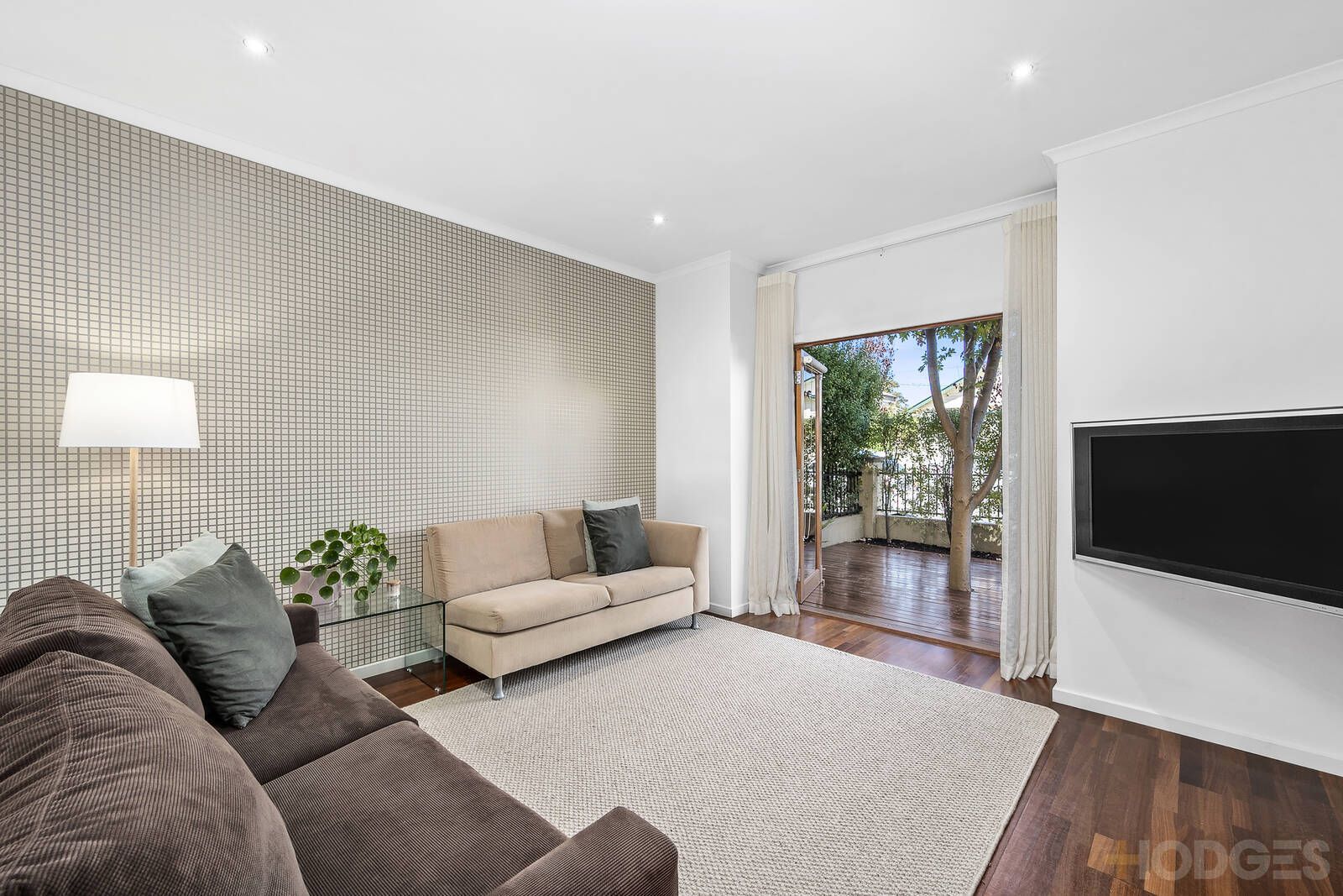 76 Russell Street, Newtown VIC 3220, Image 2
