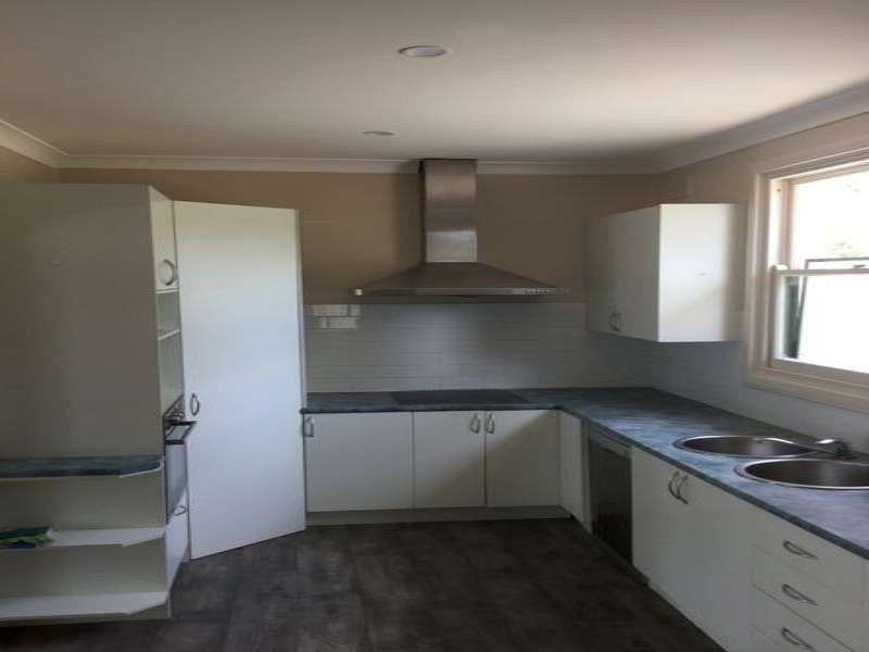 7 Kentish Road, Elizabeth Downs SA 5113, Image 2