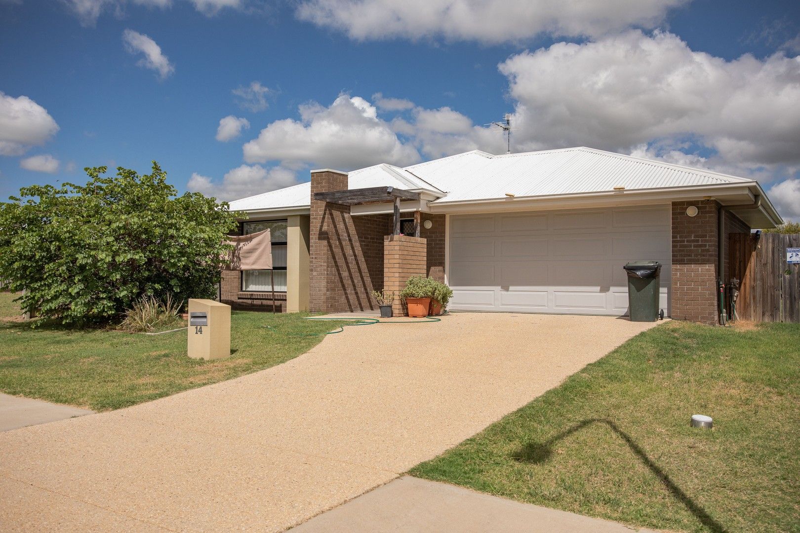 14 Highview Close, Roma QLD 4455, Image 0