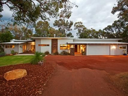 132 Vintners Drive, QUINDALUP WA 6281, Image 0