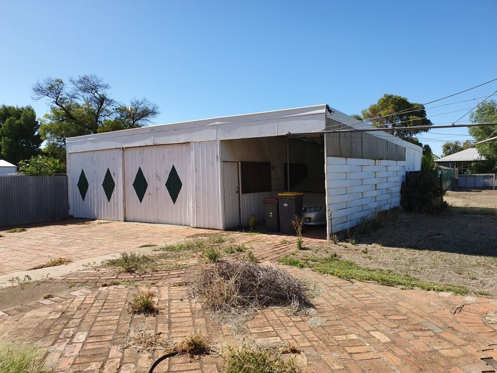 38 Cambell Street, Donald VIC 3480, Image 2