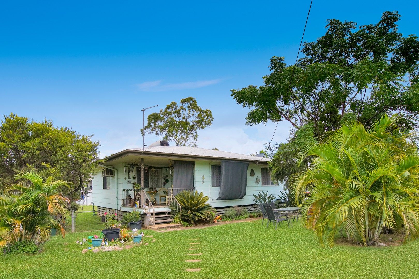 27 Cook Crescent, Dysart QLD 4745, Image 0