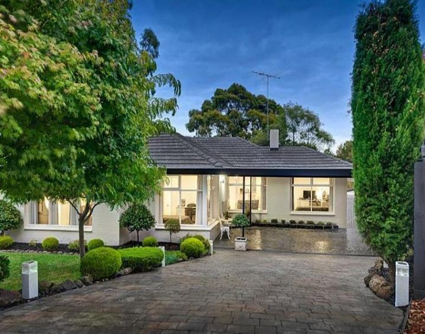 16 Russell Crescent, Mount Waverley VIC 3149
