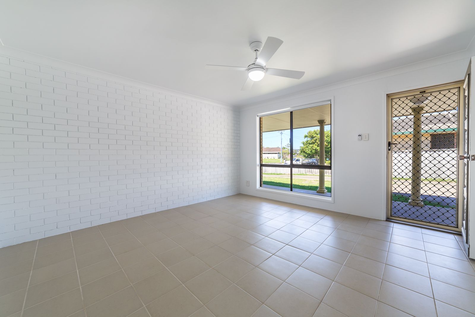 1/3 Crisp Court, Miami QLD 4220, Image 2