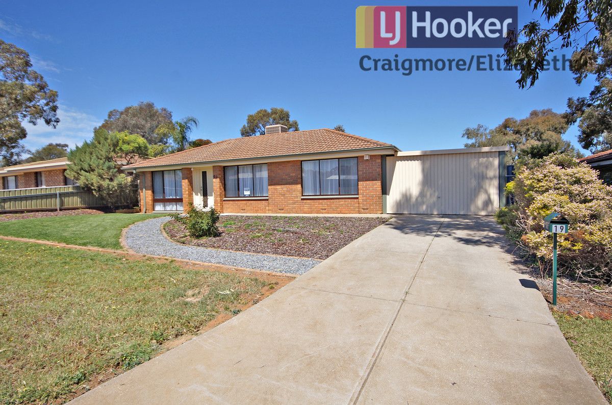 19 Bundarra Court, Craigmore SA 5114, Image 0