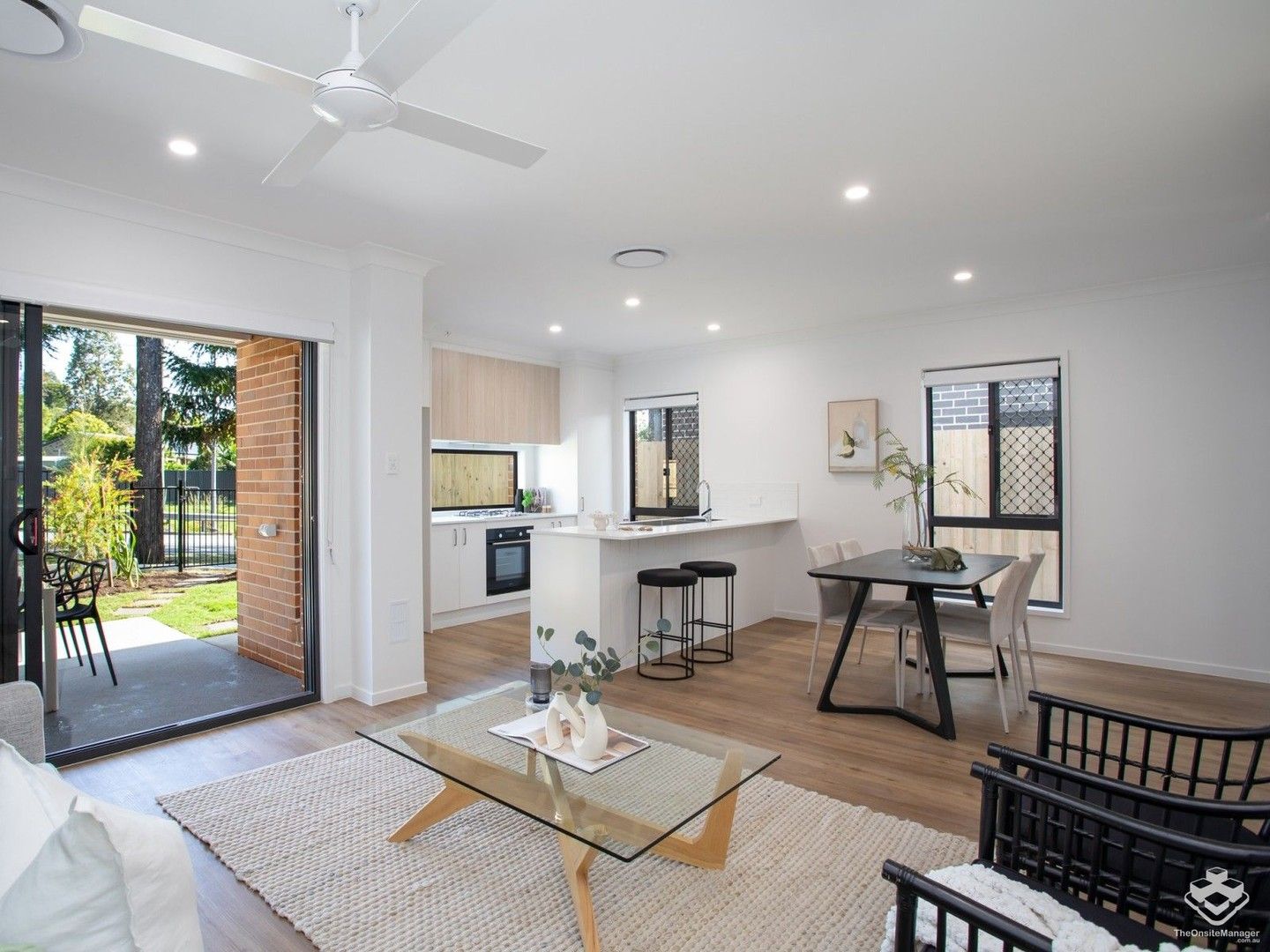 3 bedrooms Townhouse in ID:21146096/181 Upper Kedron Road FERNY GROVE QLD, 4055
