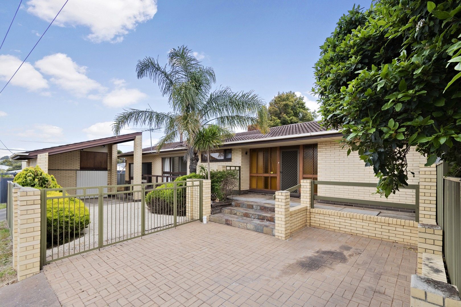 3 bedrooms House in 43 Suzanne Avenue MORPHETT VALE SA, 5162