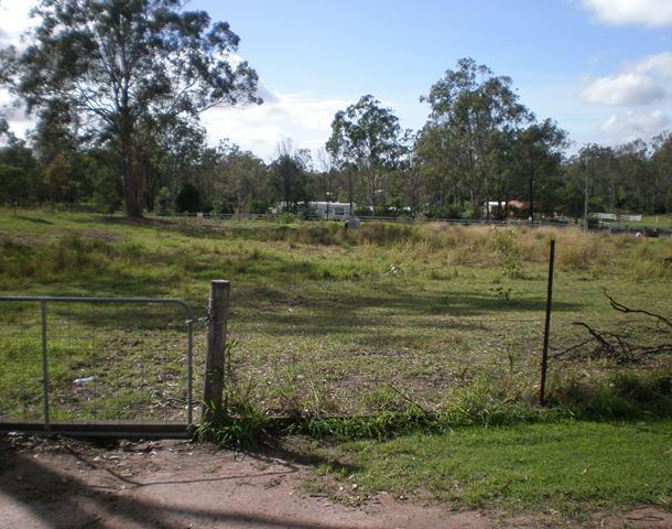 2 Porteus Road, Withcott QLD 4352