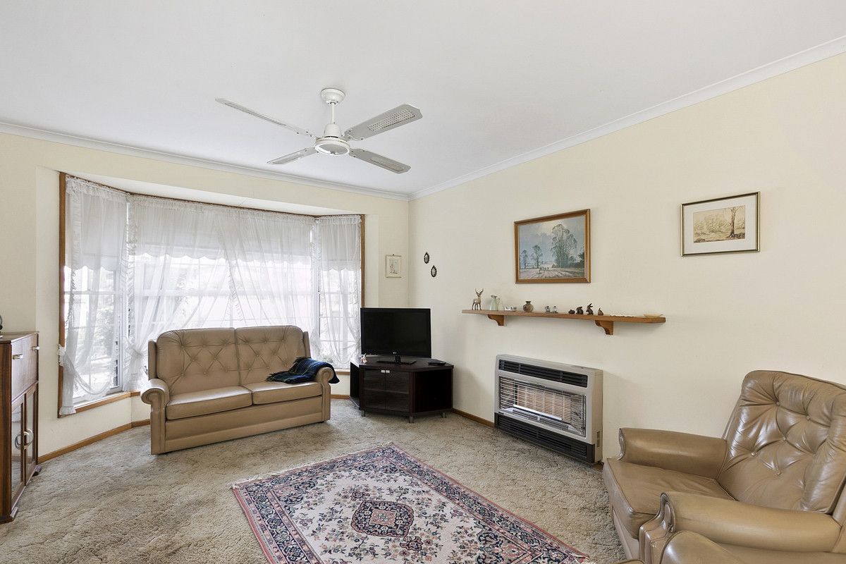 5 McDonald Drive, Winchelsea VIC 3241, Image 2