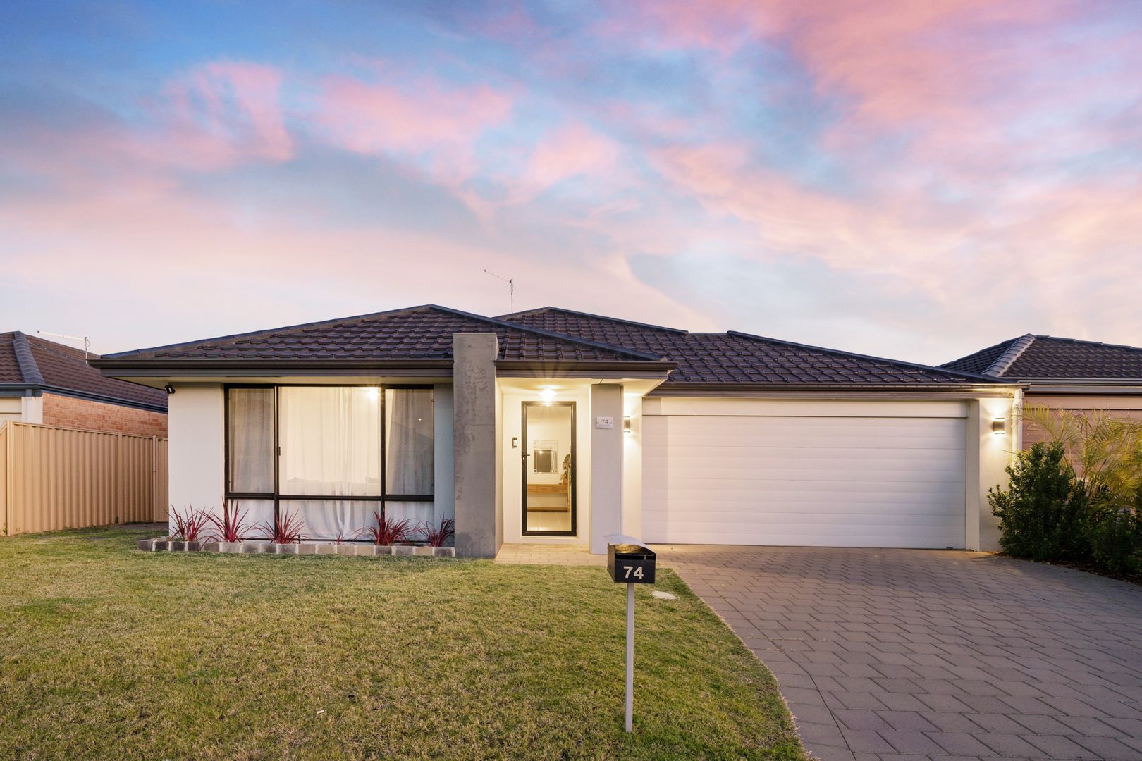 4 bedrooms House in 74 Kalyang Loop BYFORD WA, 6122