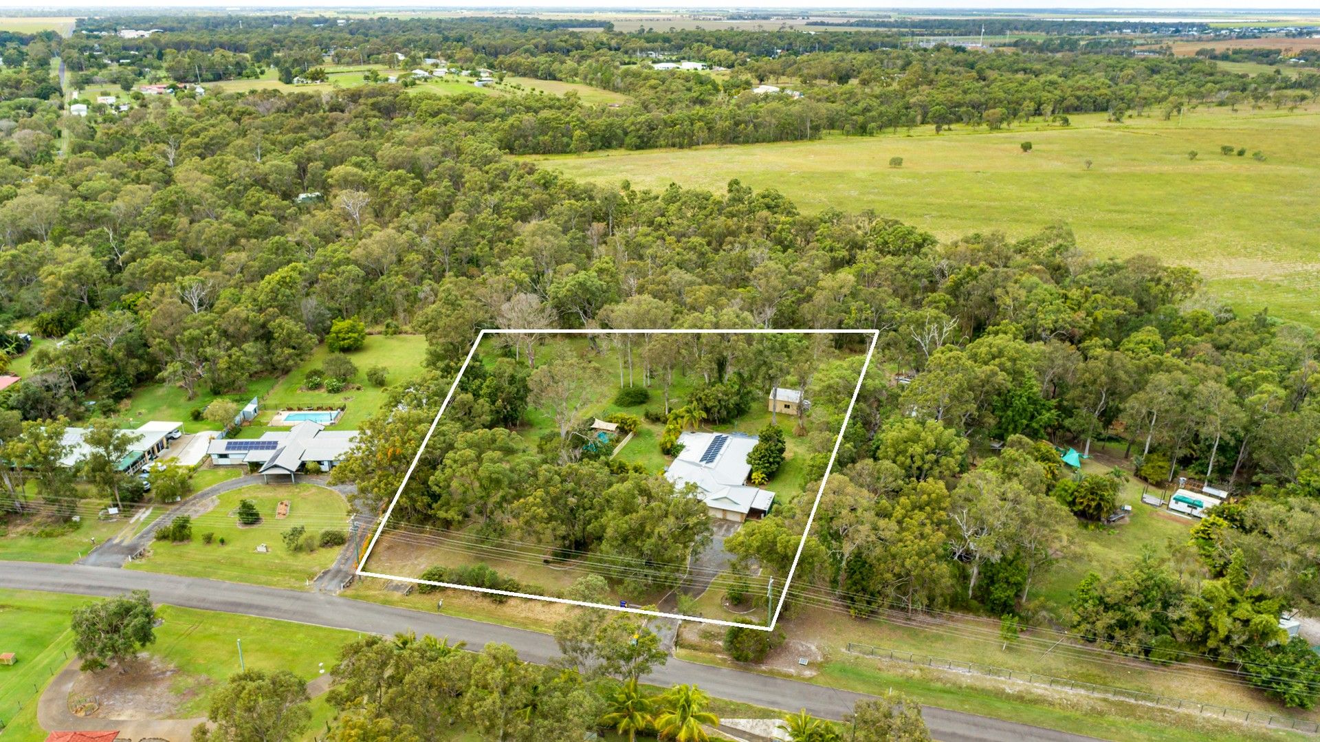 5 bedrooms House in 54 Arcadia Drive BRANYAN QLD, 4670