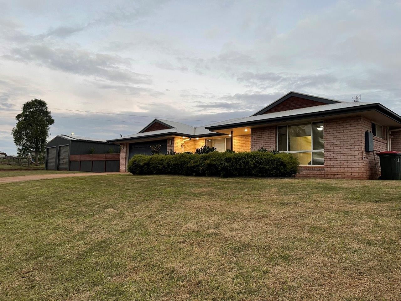 5 bedrooms House in 42-44 Premier Drive KINGAROY QLD, 4610