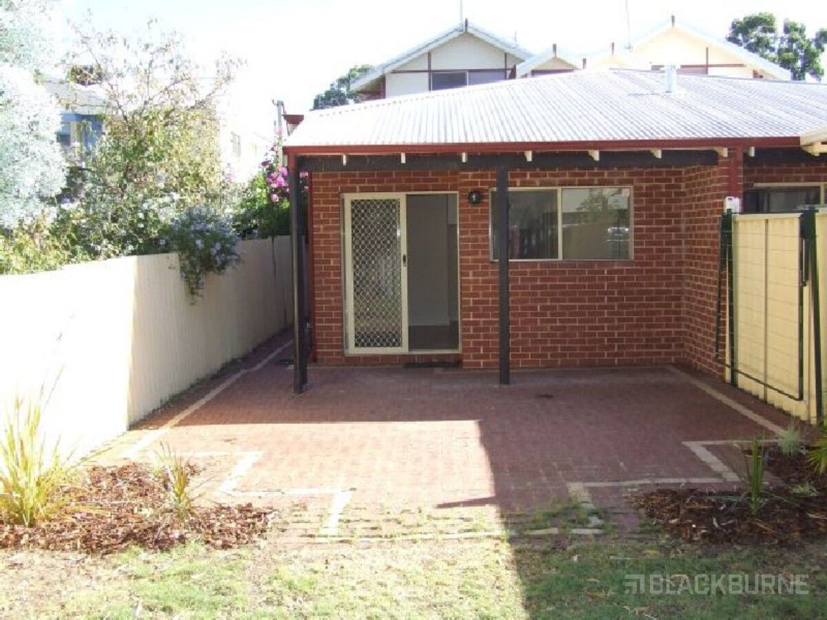 3 bedrooms Townhouse in 51A Galwey Street LEEDERVILLE WA, 6007