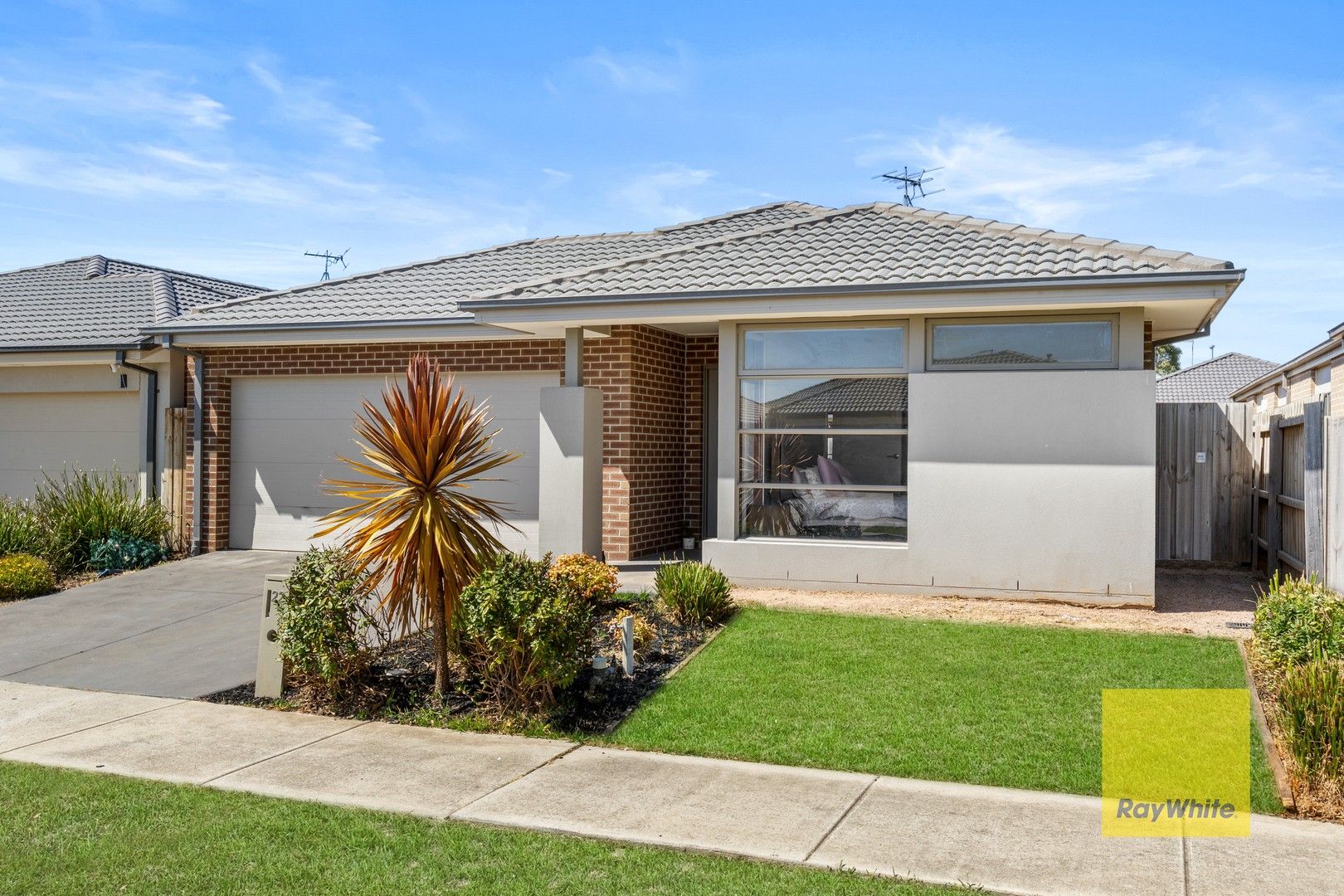 4 bedrooms House in 22 Shearwater Drive ARMSTRONG CREEK VIC, 3217