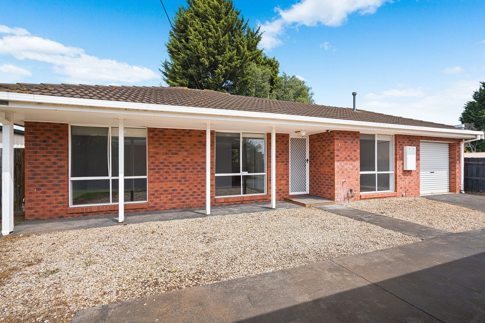 2/11 Conole Court, Lara VIC 3212