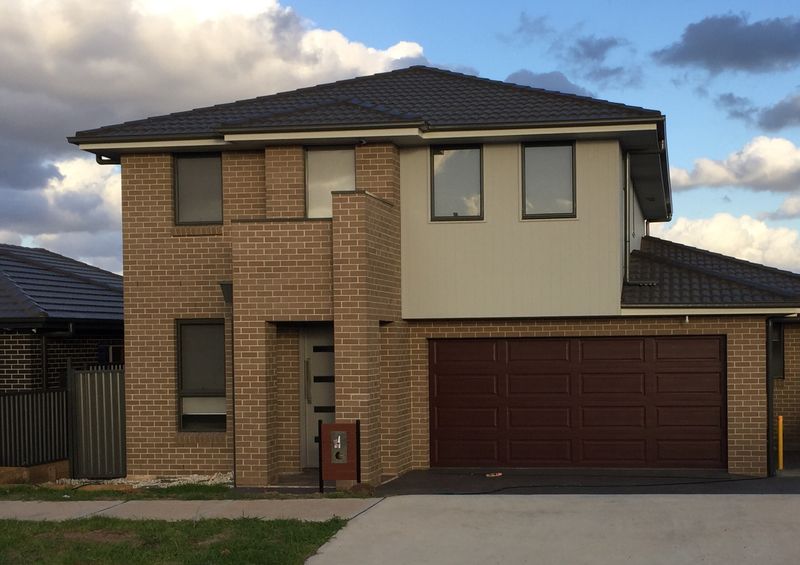 4 bedrooms House in 92 Jardine Drive EDMONDSON PARK NSW, 2174