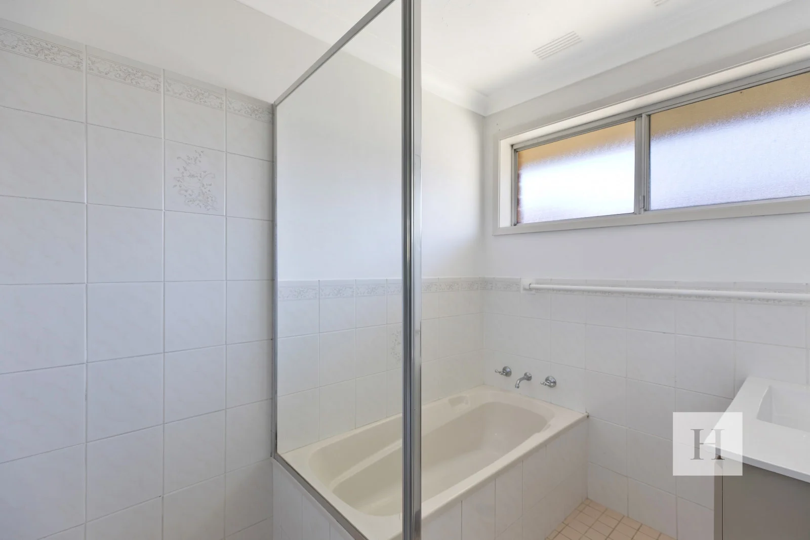 Additional image 5 of 183 Winbin Crescent, Gwandalan NSW 2259