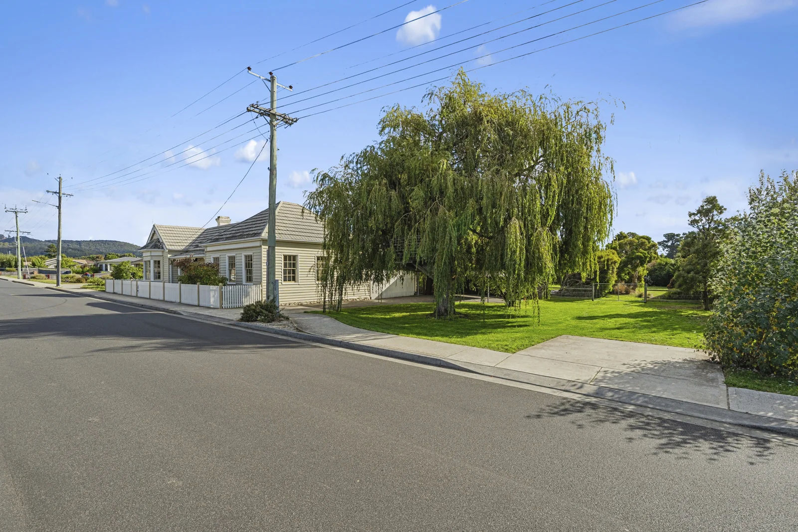 Primary image of 114 Beach Road, Margate TAS 7054