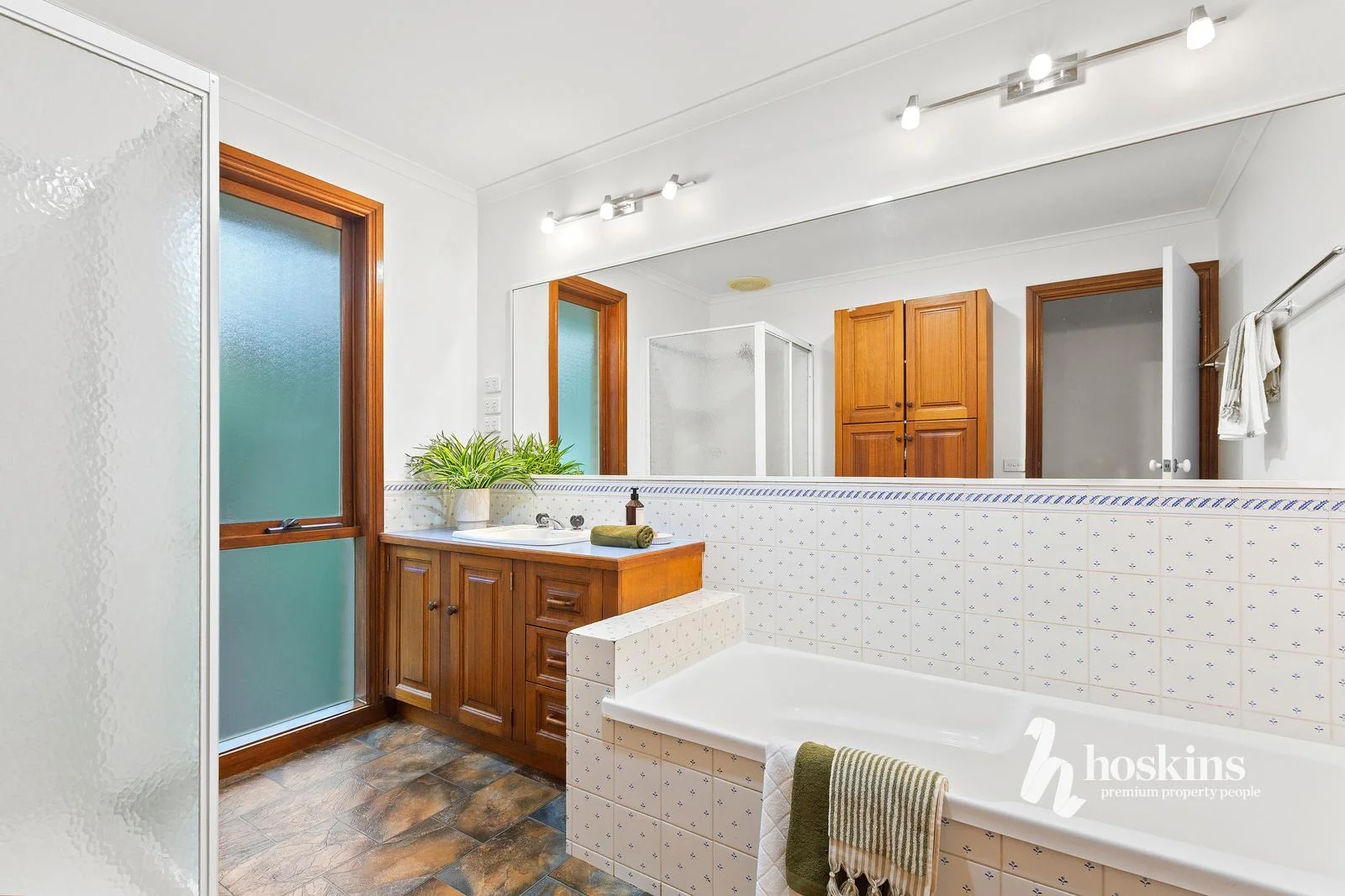 Additional image 10 of 4 Prue Court, Warranwood VIC 3134