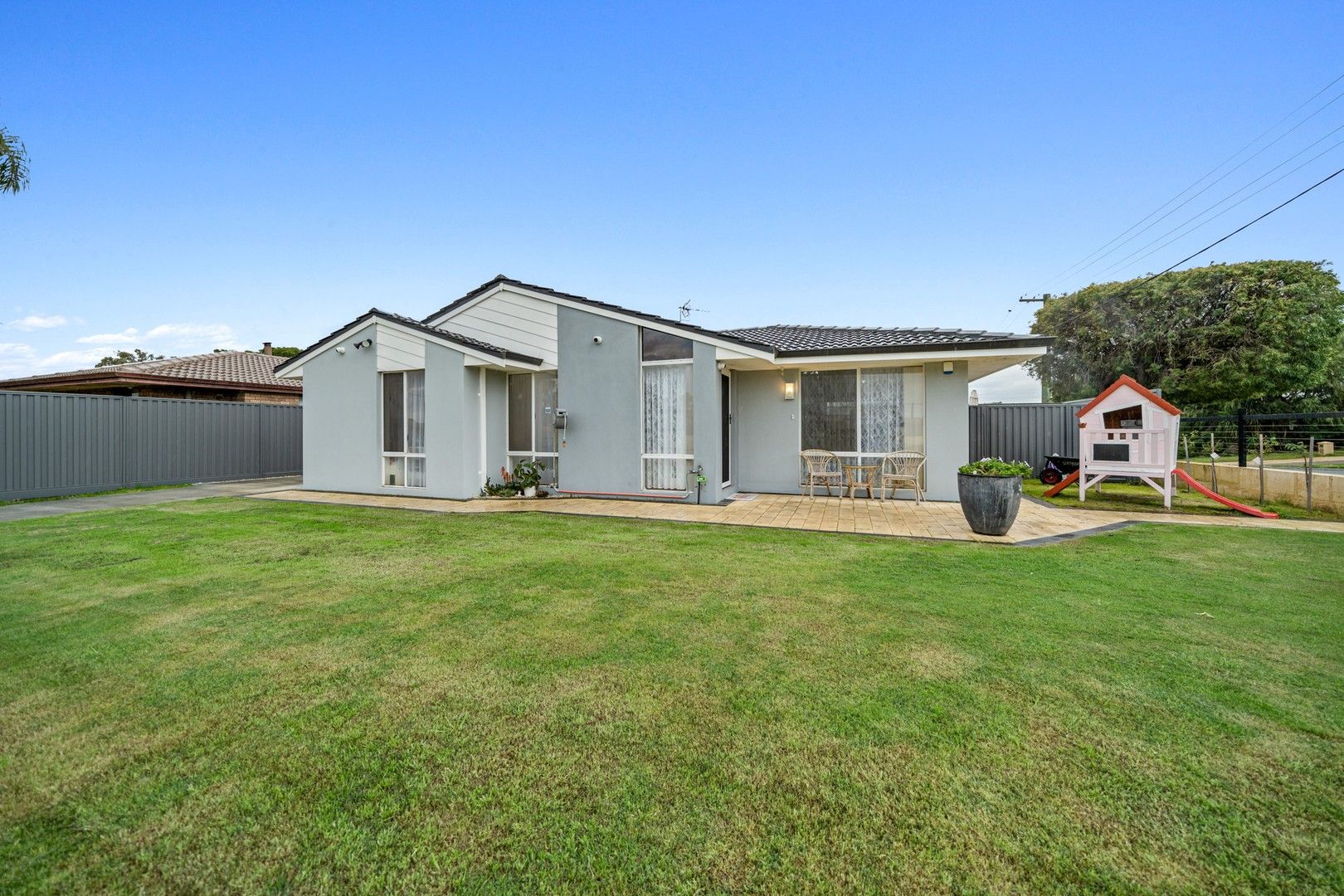 3 bedrooms House in 36 Oakover Way GOSNELLS WA, 6110