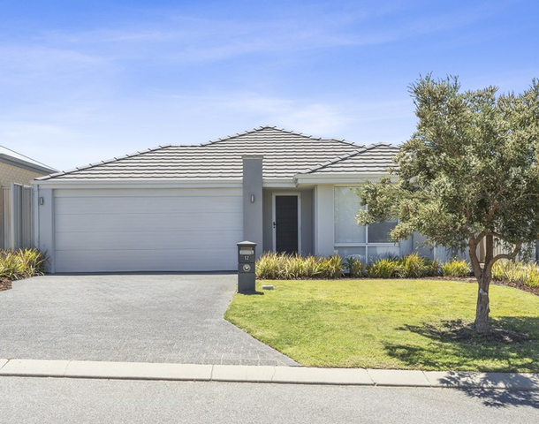 12 Arcoona Avenue, Golden Bay WA 6174